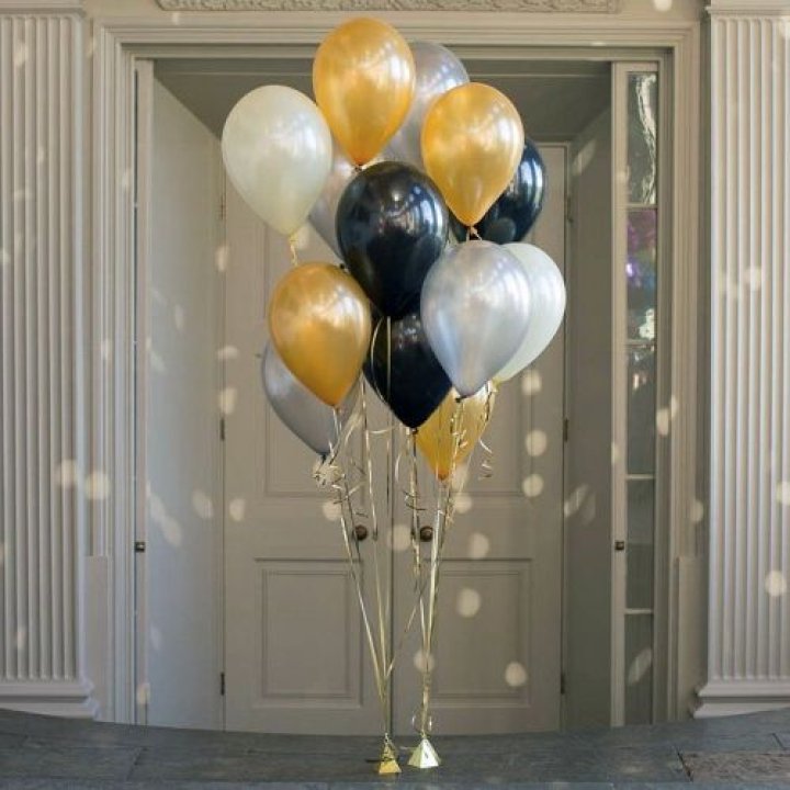 Фонтан шаров "Фаерворк" в Кирове