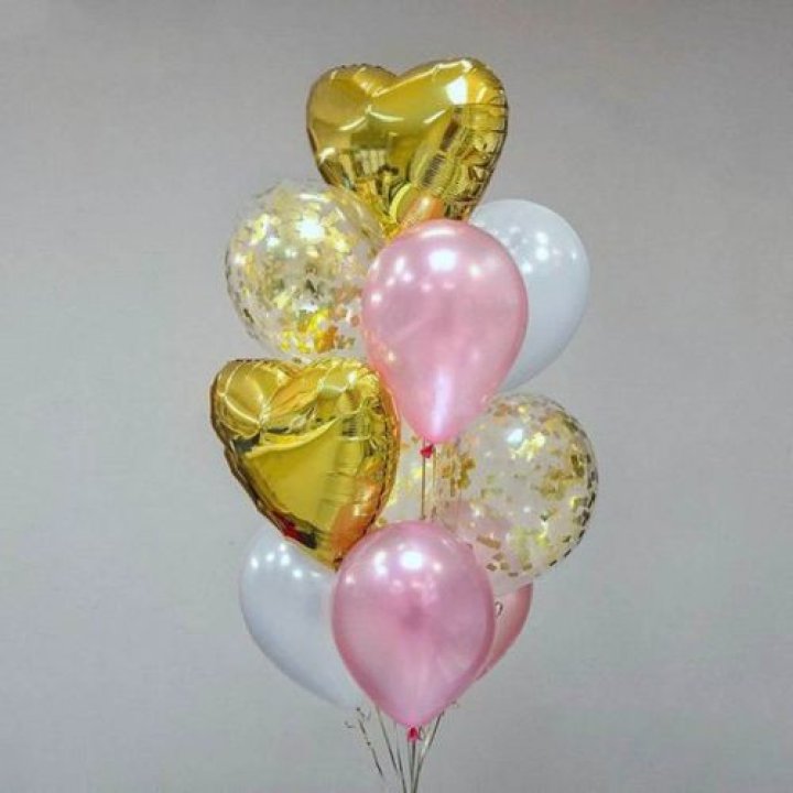 Облако шаров "Рози голд" в Кирове