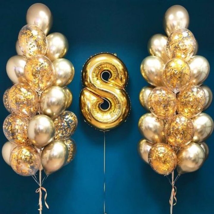 Цифра с фонтанами шаров  в Кирове