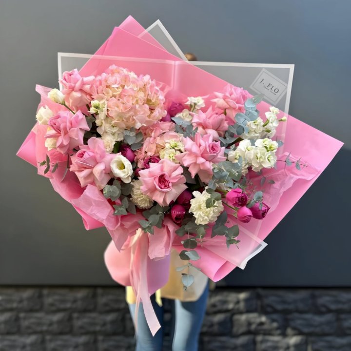 Дизайнерский букет №25 в Кирове