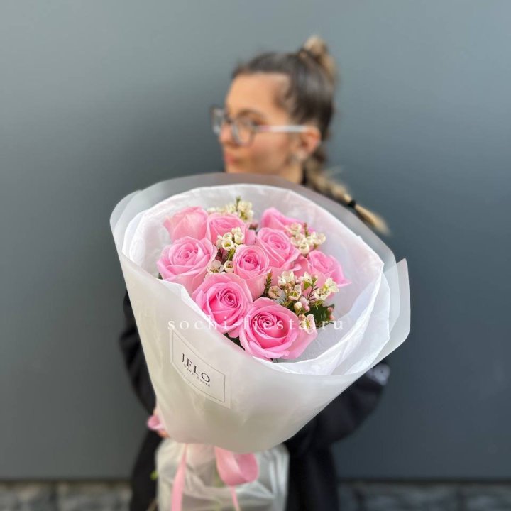 Букет розовых роз  в Кирове