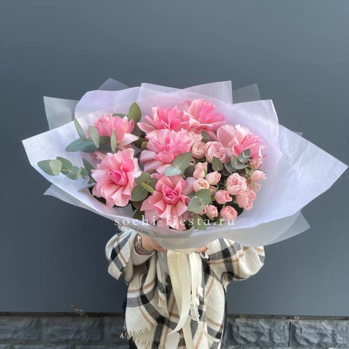 Букет французских и пионовидных роз  в Кирове