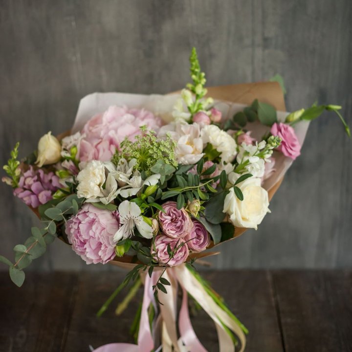 Дизайнерский букет №2 в Кирове