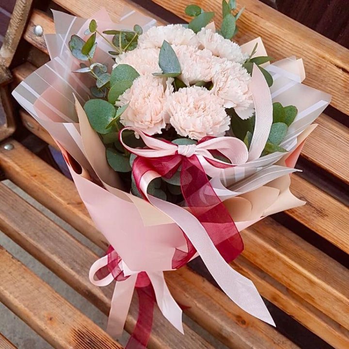 Диантусы с эвкалиптом в Кирове