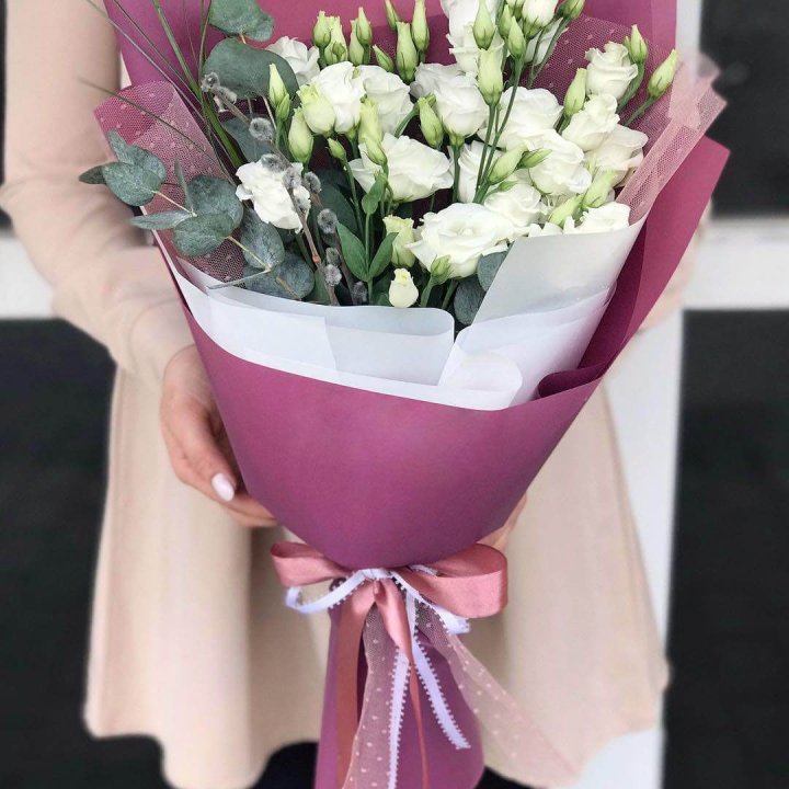 Эустомы с эвкалиптом в Кирове