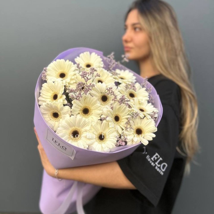 Букет голландских гербер "Лавандер" в Кирове