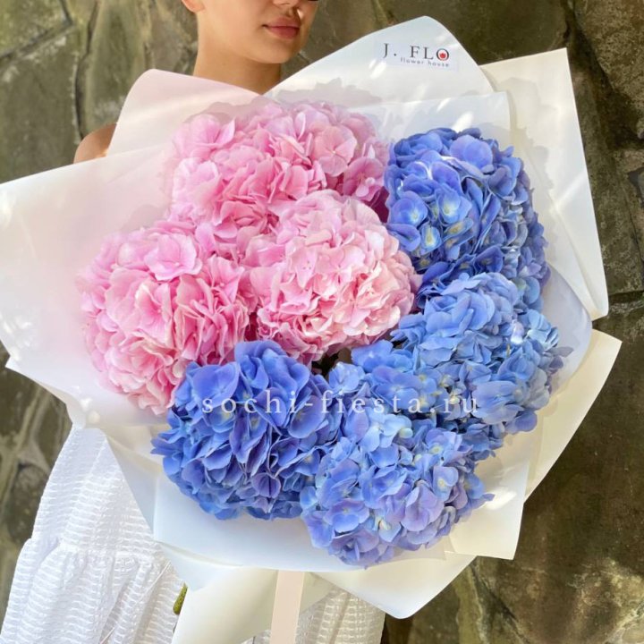 Букет гортензий №1 в Кирове