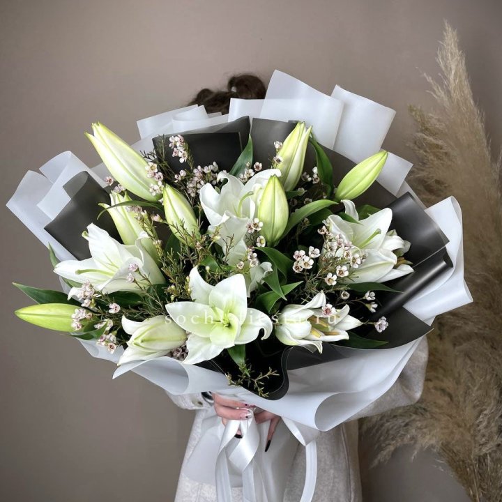 Букет лилий Снежная королева в Кирове