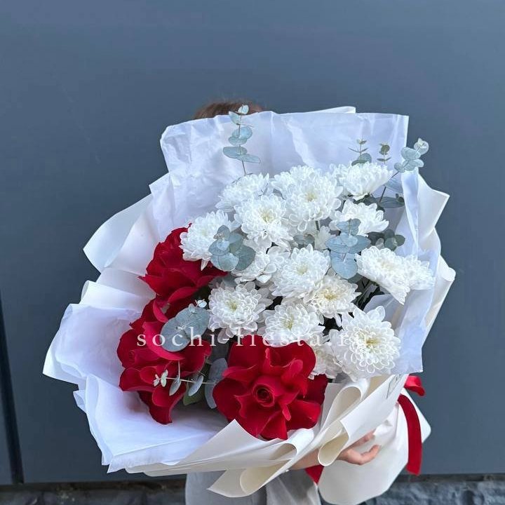 Дуо розы и хризантемы в Кирове