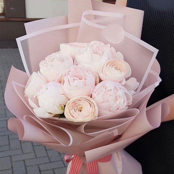 Пионы и ранункулюсы в Кирове