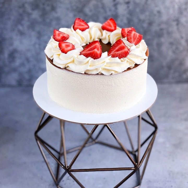 Торт "Клубника со сливками" в Кирове