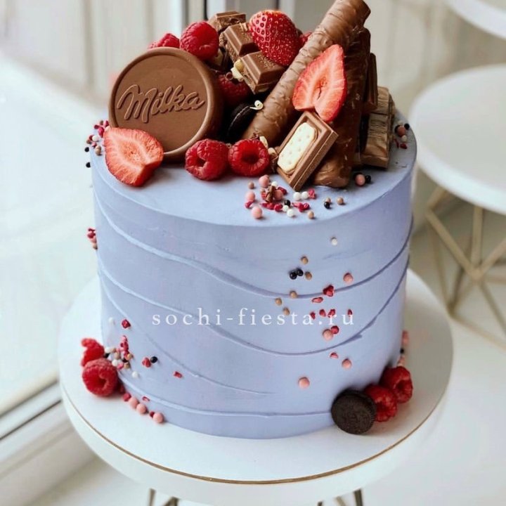 Торт "Milka's world" в Кирове