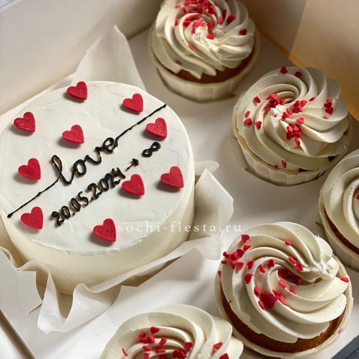 Капкейки и бенто-торт "Любимые" в Кирове