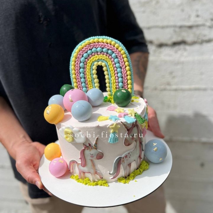 Торт "Радуга с единорогом" в Кирове