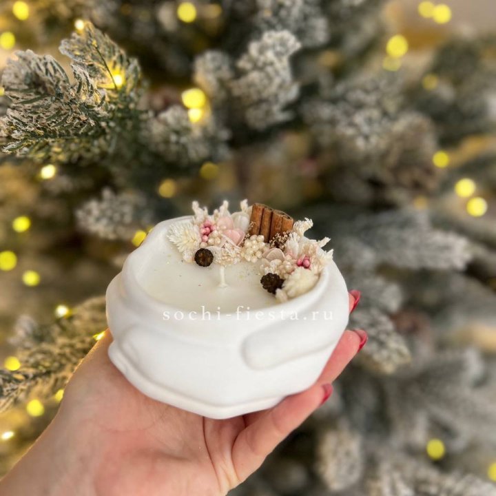 Свеча ароматическая в гипсе Руки с корицей в Кирове