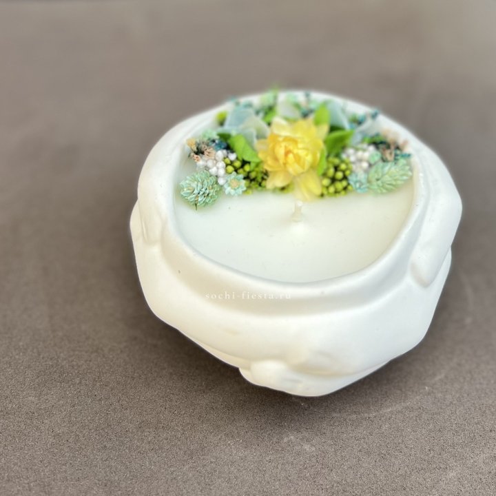 Свеча ароматическая в гипсе Руки в Кирове