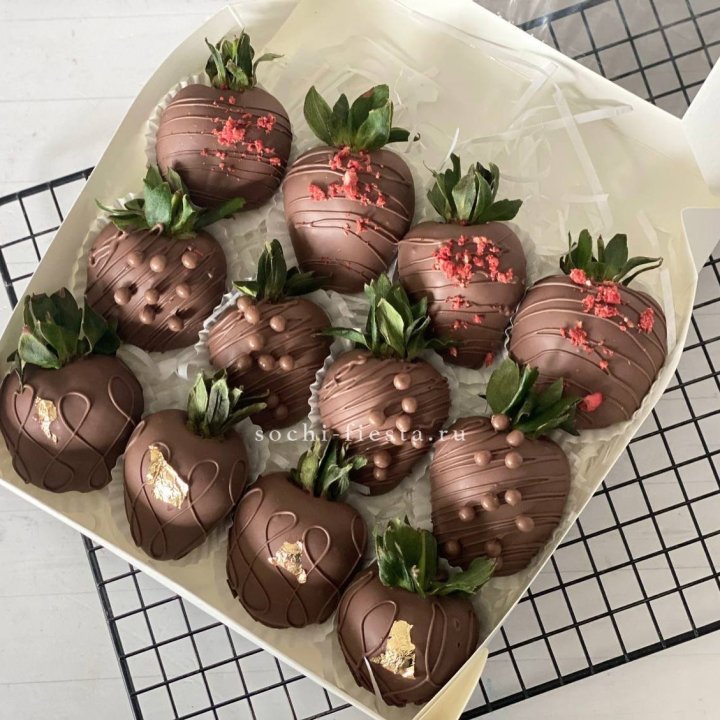 Клубника в шоколаде 12 ягод в Кирове