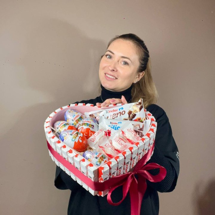 Подарочный набор сердце с Киндерами в Кирове