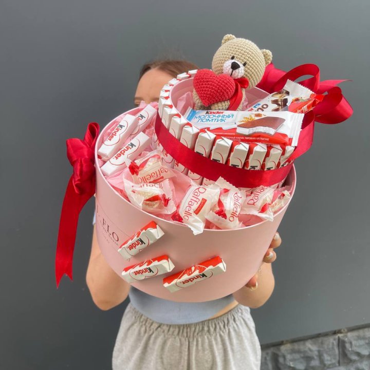 Бокс киндерами и раффаэлло 2 в Кирове