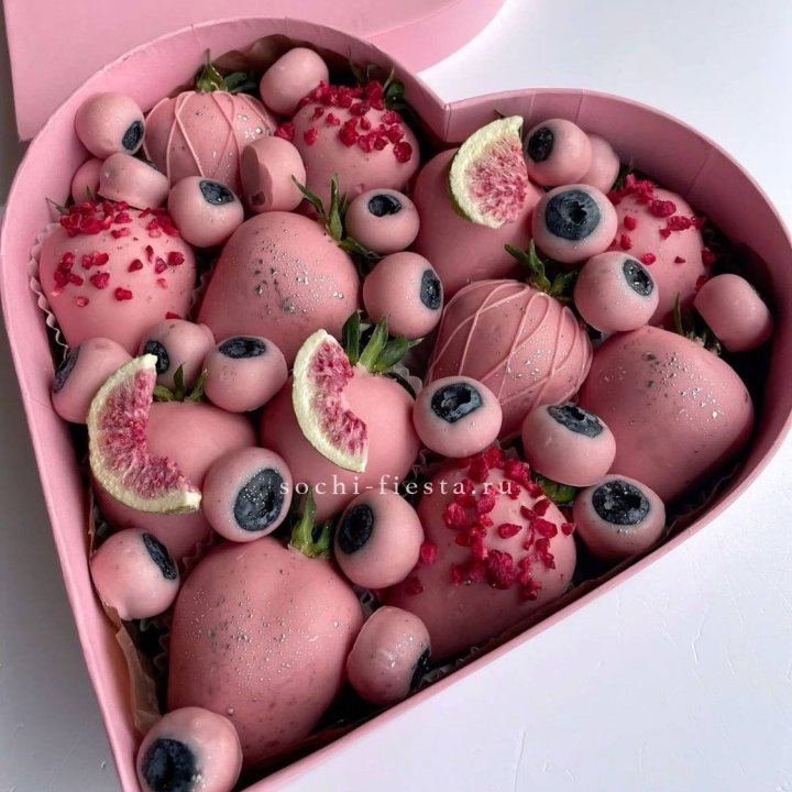 Клубника в шоколаде Сердце в Кирове