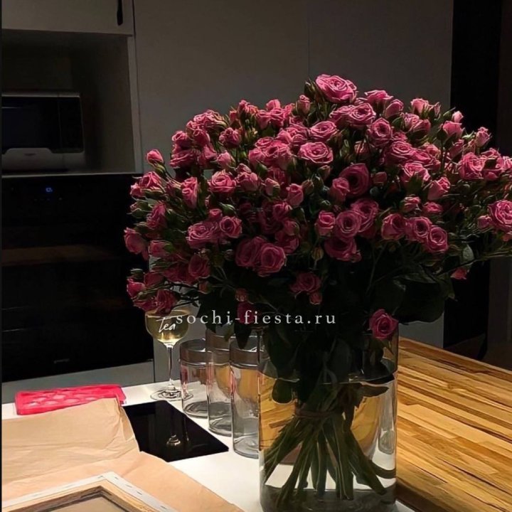 Цветочная подписка "Пакет большой" в Кирове