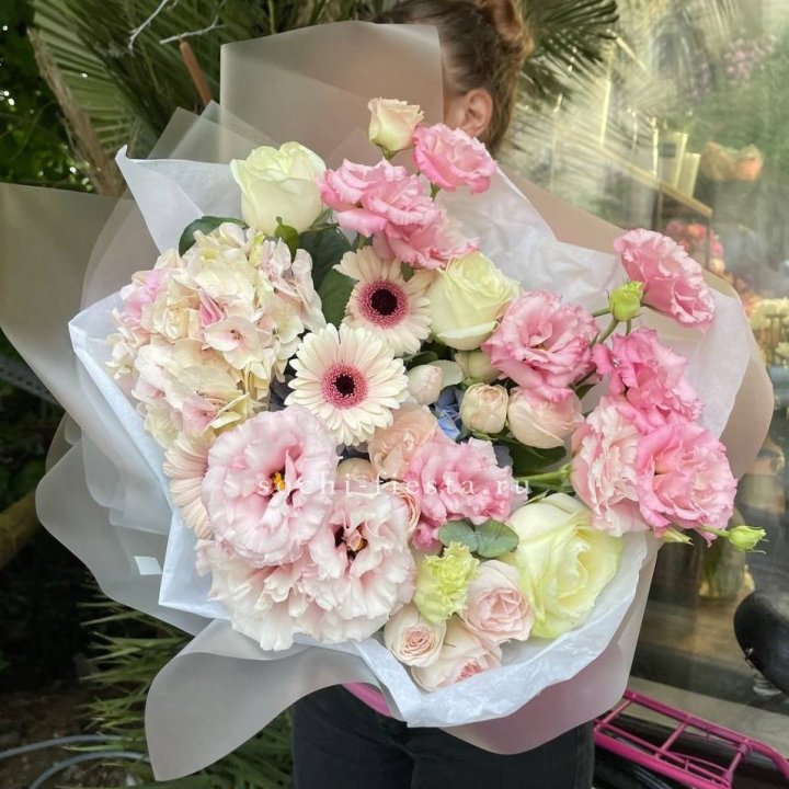 Дизайнерский букет "Лаундж пак" в Кирове