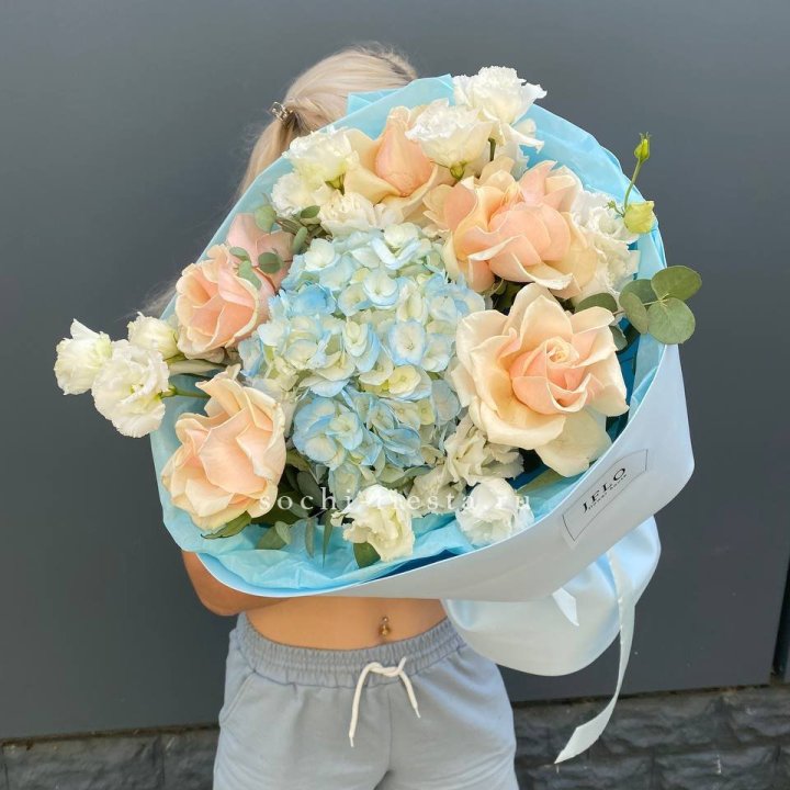 Сборный букет "Голубой закат" в Кирове