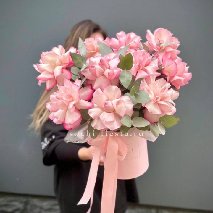 11 Фрунцузских роз "Венди" в Кирове