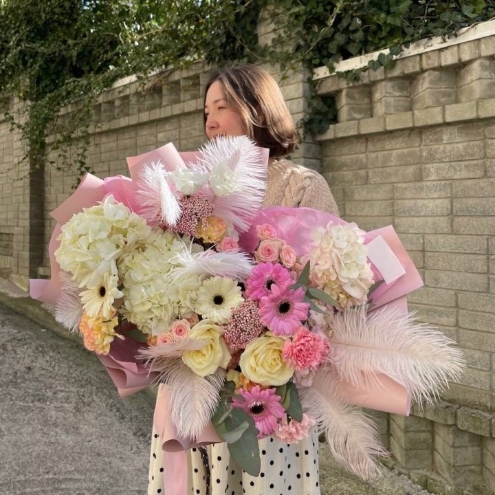 Дизайнерский букет "Валенсия" в Кирове