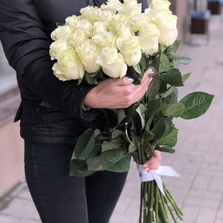 Голландские розы белые в Кирове