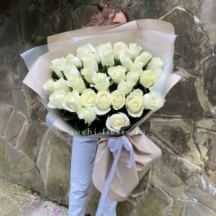 35 голландских роз в Кирове