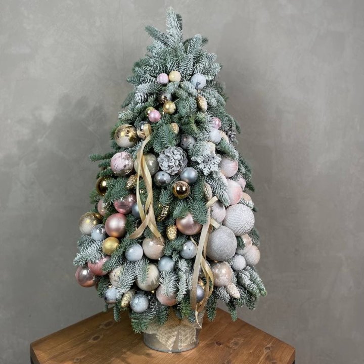 Новогодняя ёлка из веток датского нобилиса в Кирове