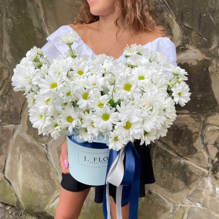 Коробка с хризантемами №2 в Кирове