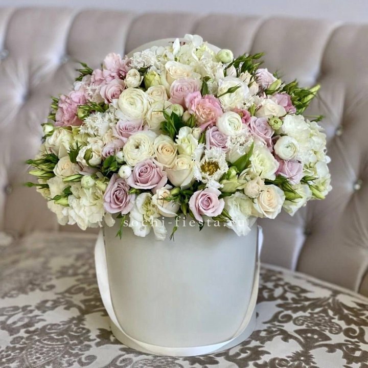 Цветочный бокс "Ловинг" в Кирове