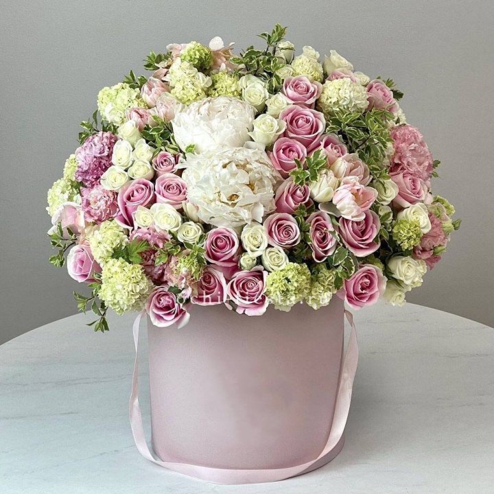 Цветочный бокс "Фантастик" в Кирове