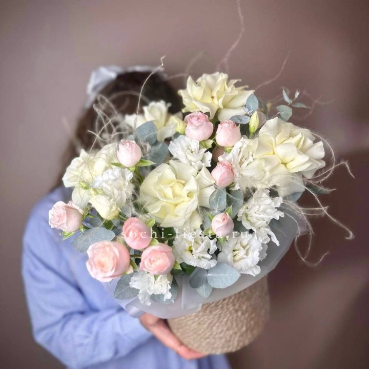 Авторский бокс "Милена" в джутовом кашпо в Кирове