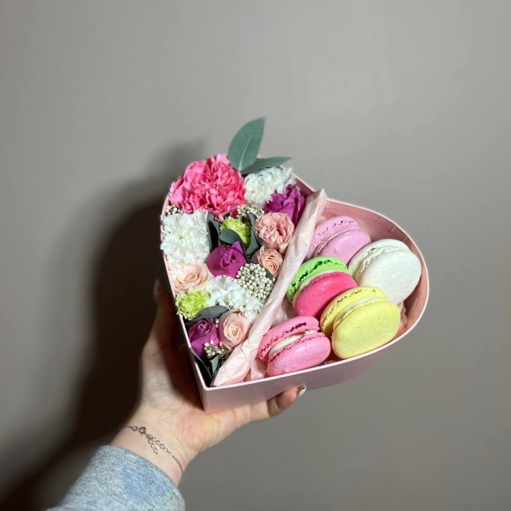 Дуо цветы и макаронсы в Кирове