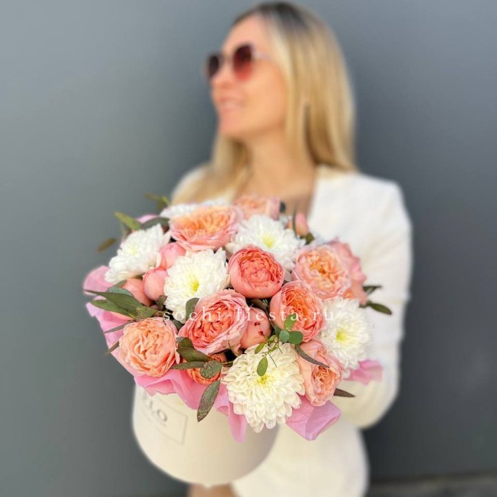 Нежная коробка с цветами в Кирове