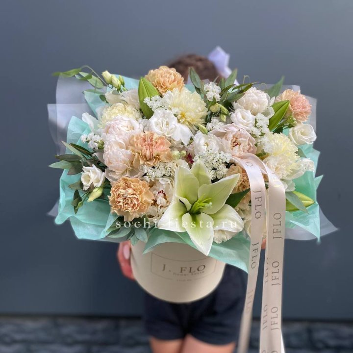 Дизайнерский цилиндр "Амвайл" в Кирове