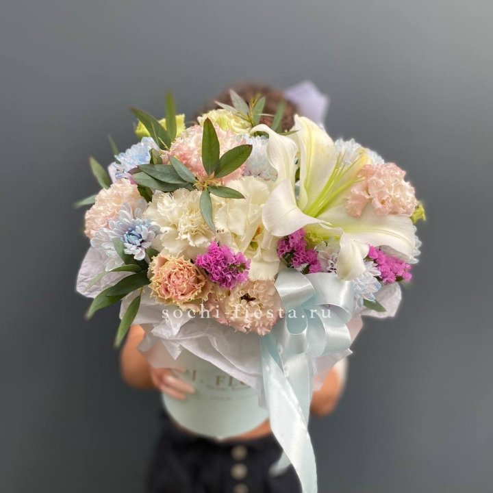 Дизайнерский цилиндр "Лилия" в Кирове