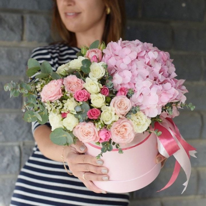 Дизайнерский цилиндр №1 в Кирове