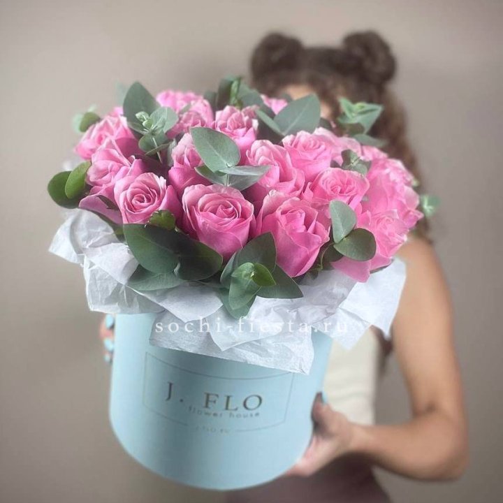 Бокс 27 роз в Кирове