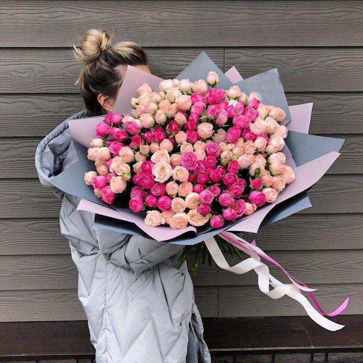 55 роз микс кустовых в Кирове