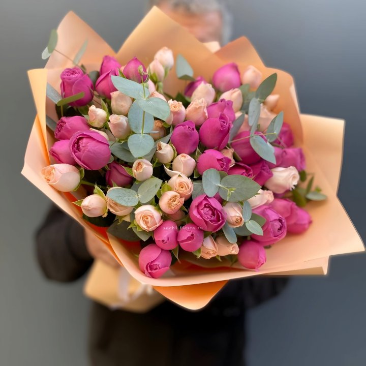 Букет кустовых роз Тендернес в Кирове