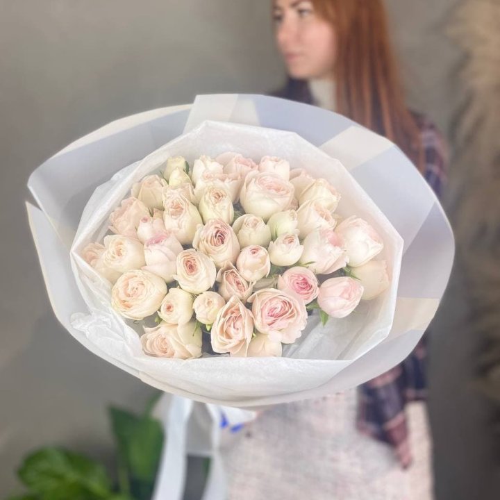 Букет кустовых роз в Кирове