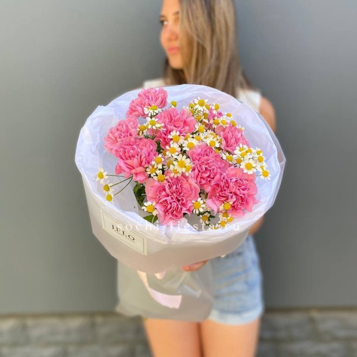 Дуобукет диантусов и ромашек в Кирове