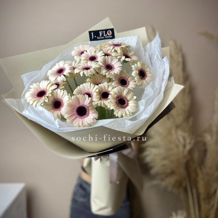 Букет голландских гербер "Свит" в Кирове