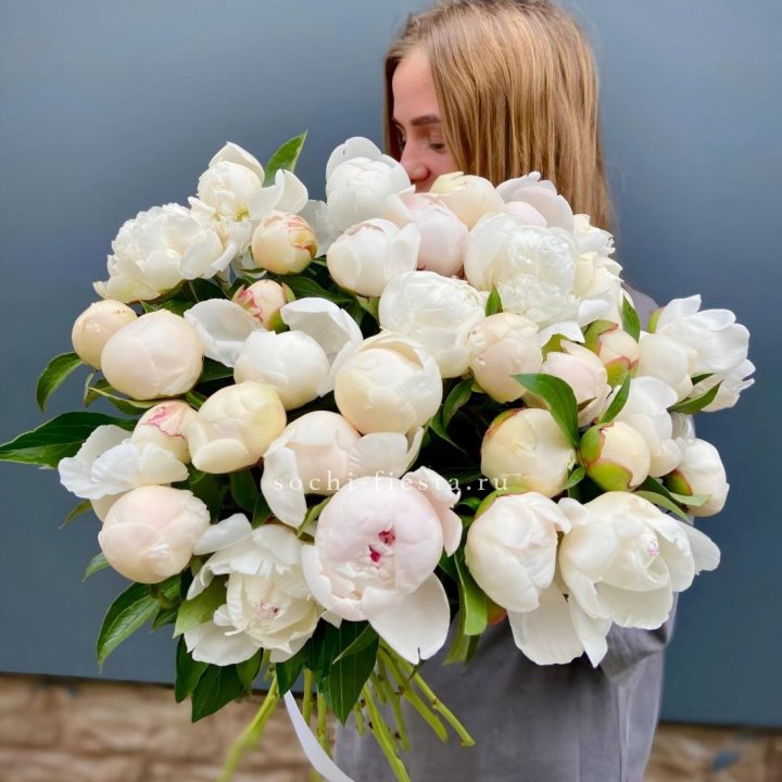 Охапка пионов в Кирове