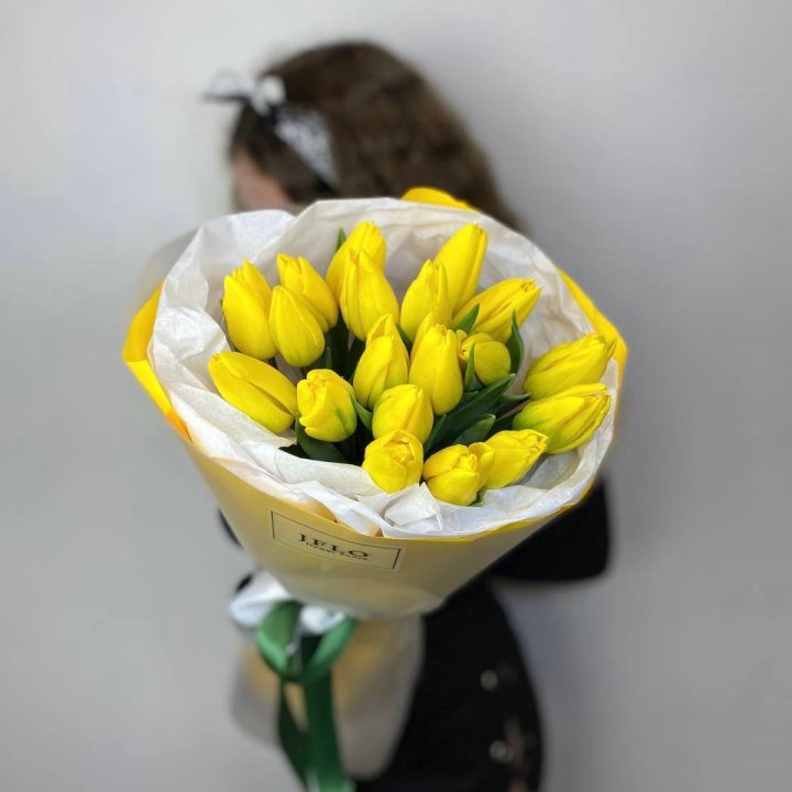  19 жёлтых тюльпанов в Кирове