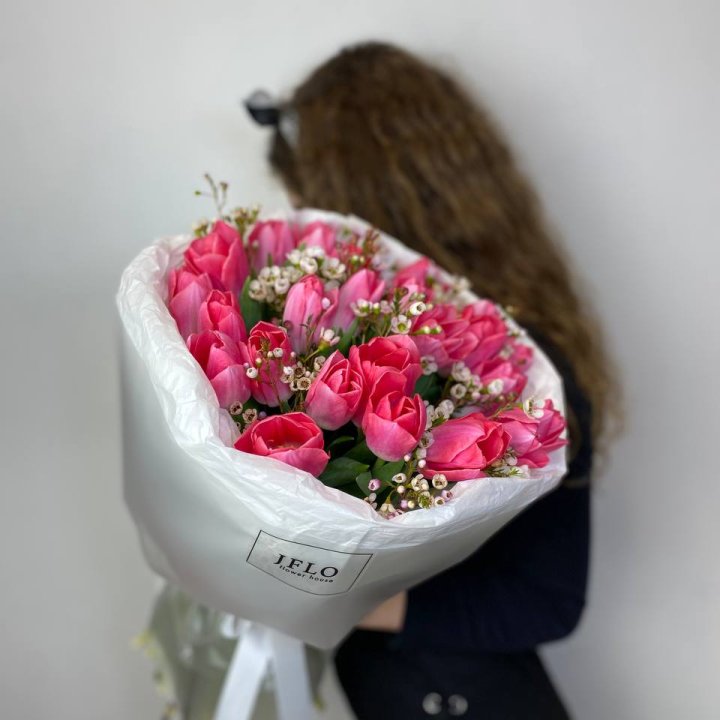 Дуо тюльпаны с хамелациумом в Кирове